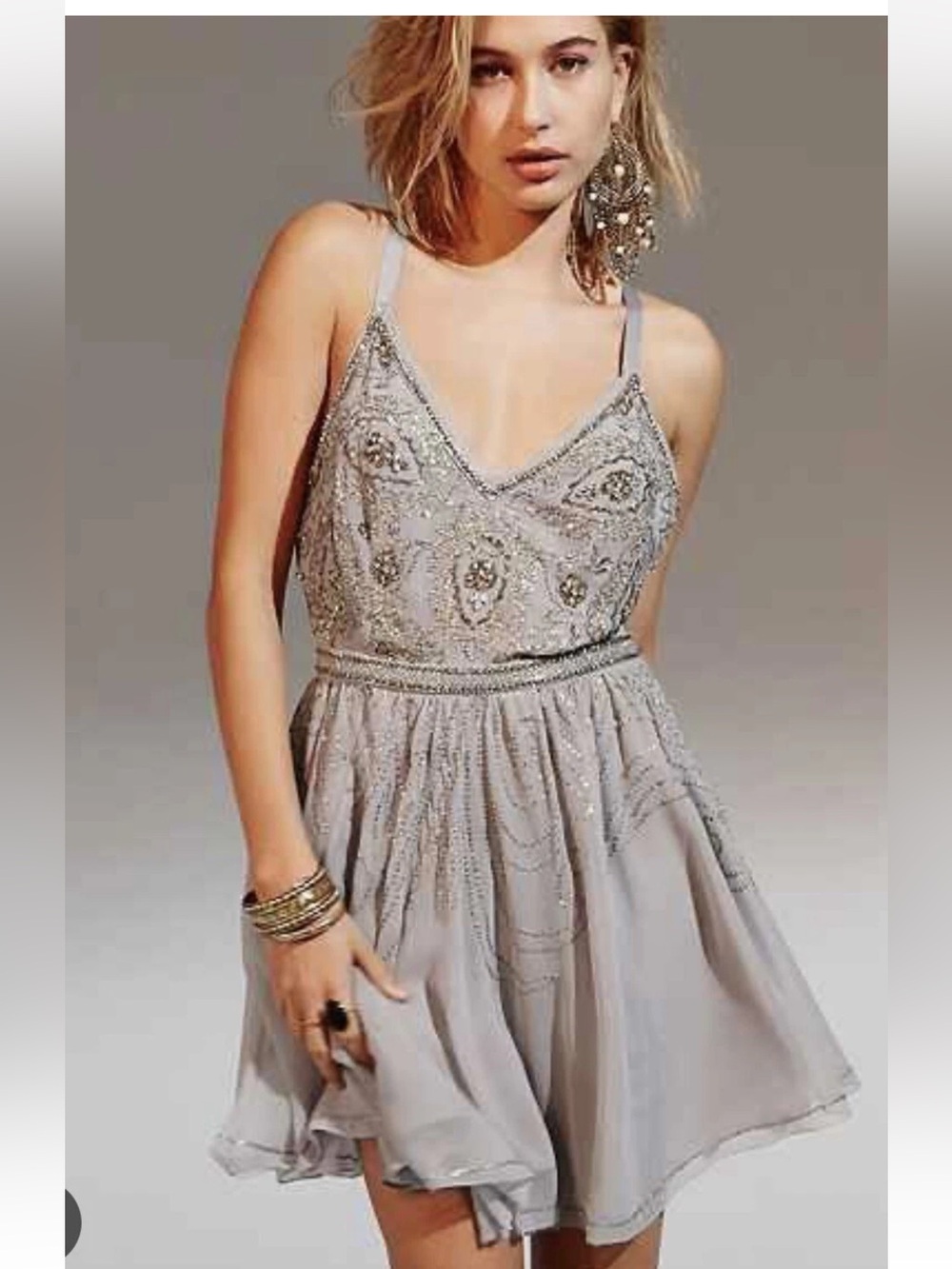 Kimchi Blue Melanie Crystal Dress in Gray size 2 $249 Sequin
